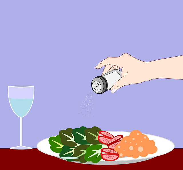 salt-salt-shaker-salad-condiments